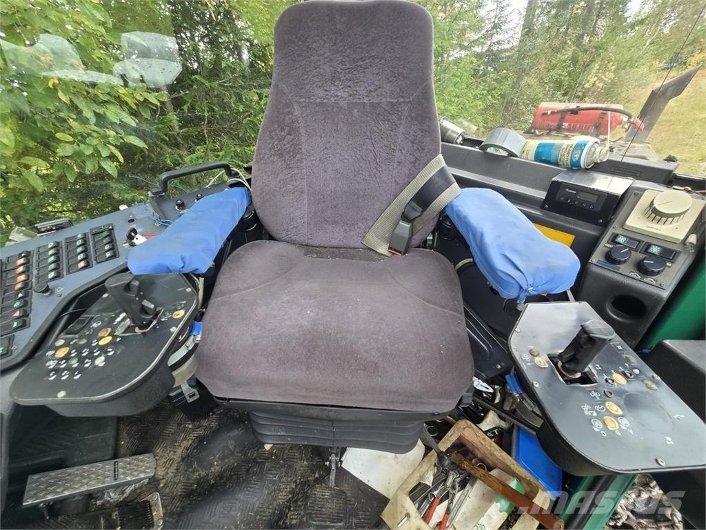 Timberjack 1270 收割机