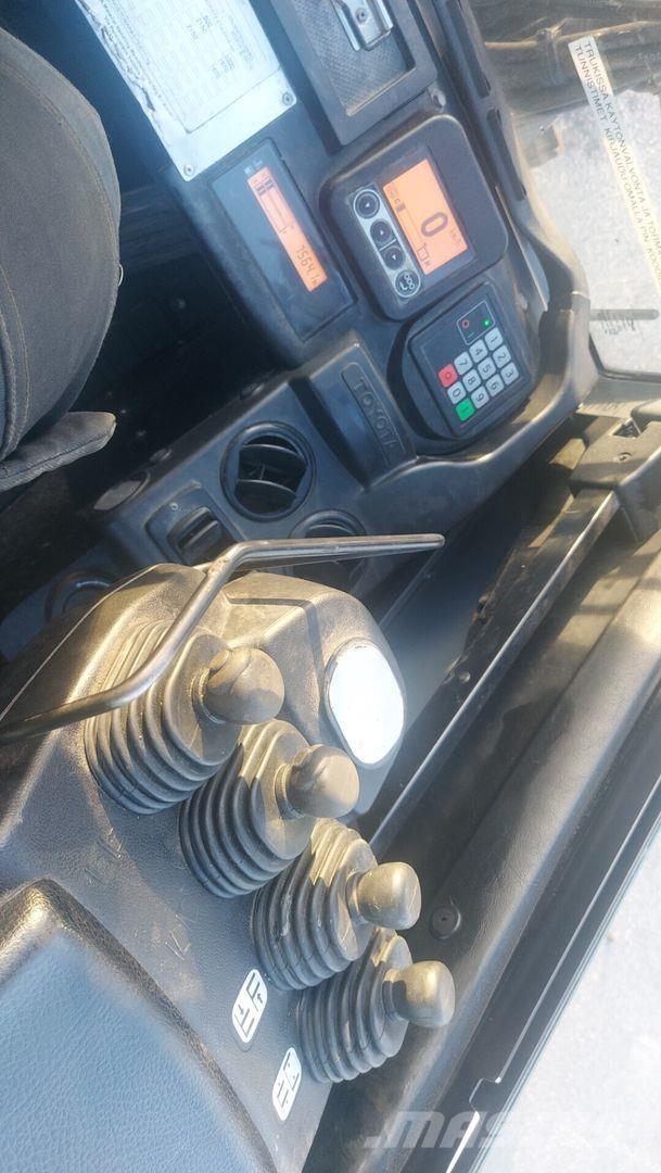 Toyota 8FDF25 柴油叉车