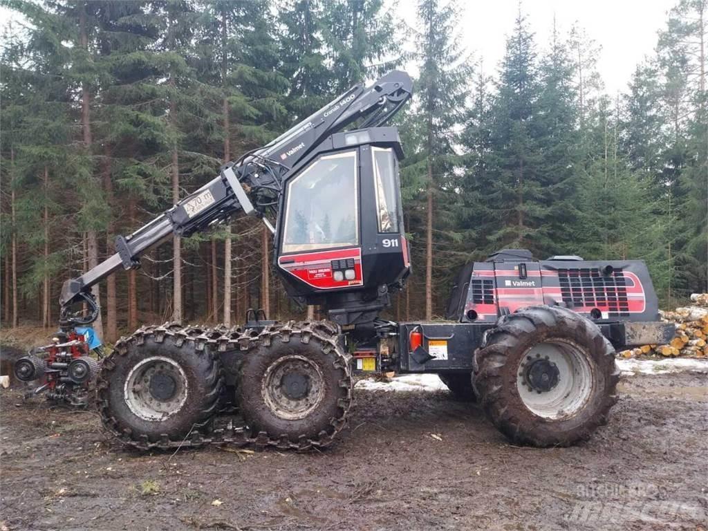 Valmet 911 收割机