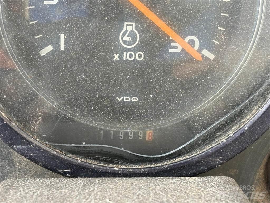 Valmet 915 拖拉机/农用车