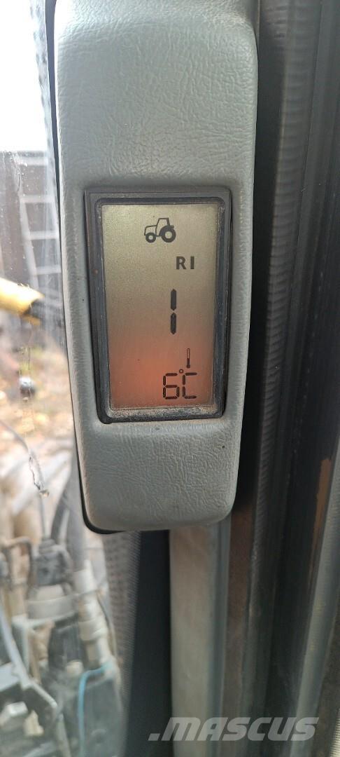 Valtra 8450 拖拉机/农用车