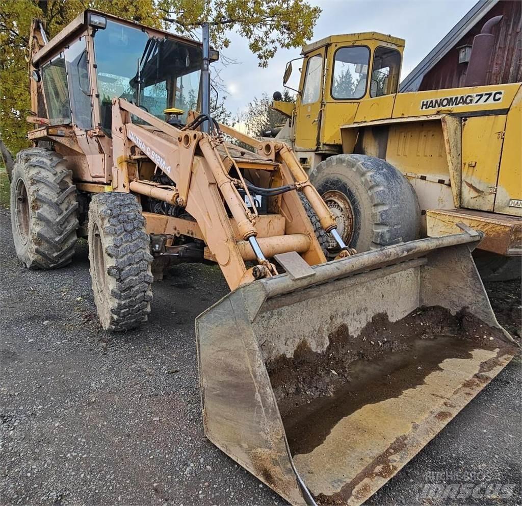 Valtra C 912M-4 反铲装载机