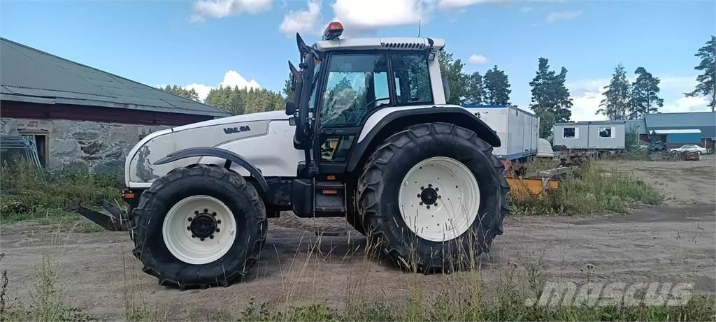 Valtra T 180 拖拉机/农用车