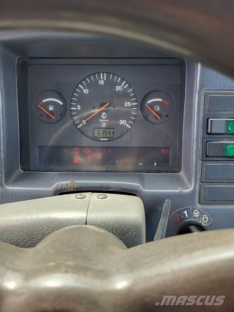 Valtra Valmet 900 拖拉机/农用车