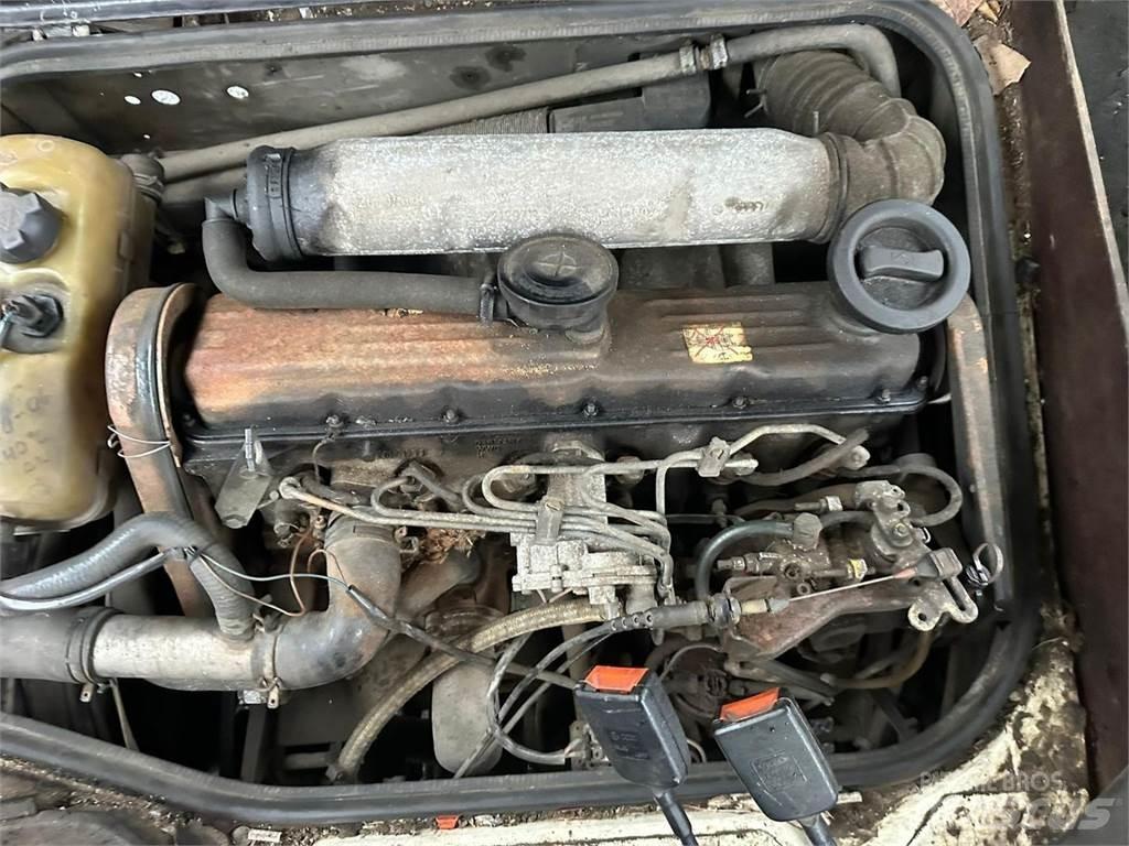 Volkswagen LT28 平板栏板货车