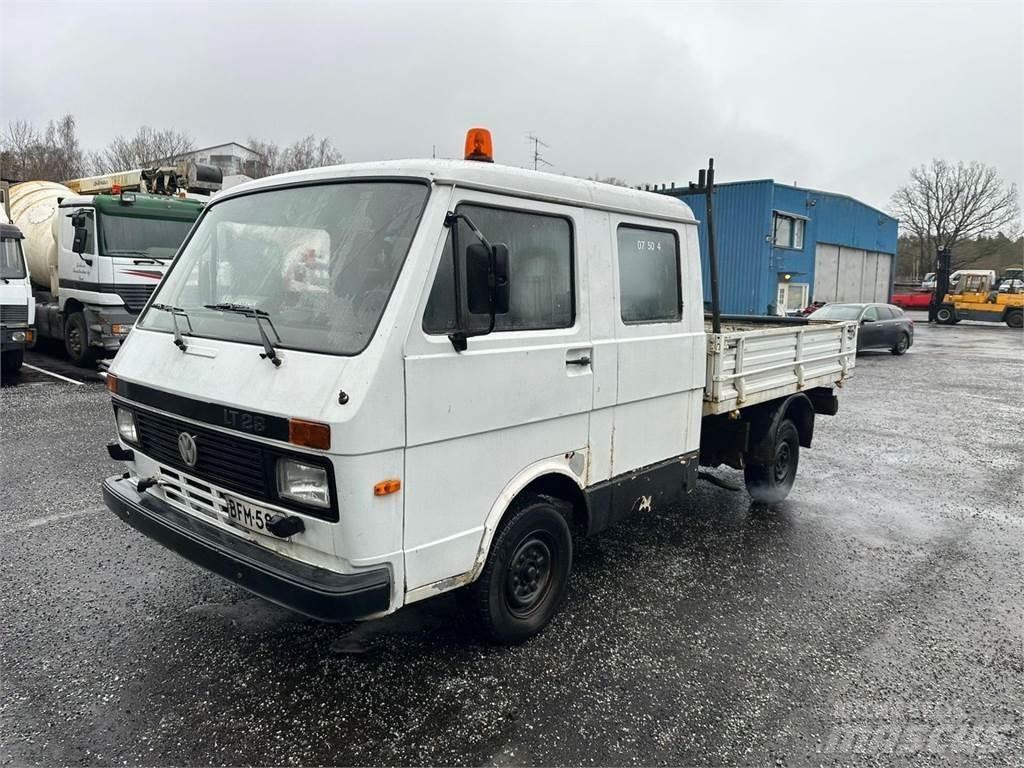Volkswagen LT28 平板栏板货车