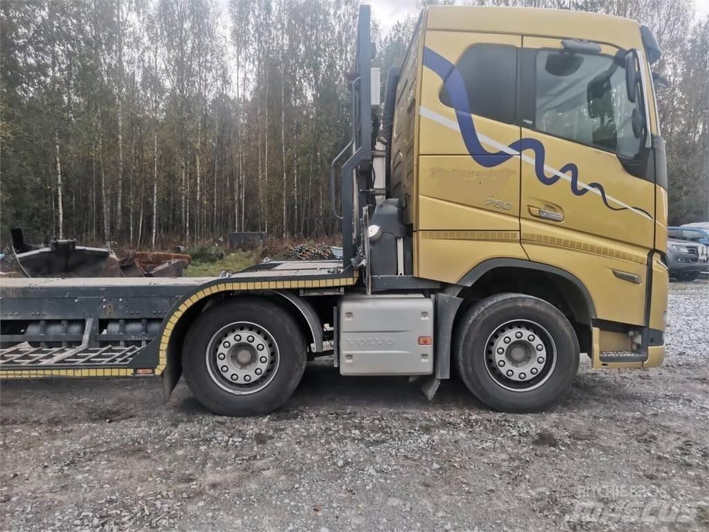 Volvo 750 车辆运输车