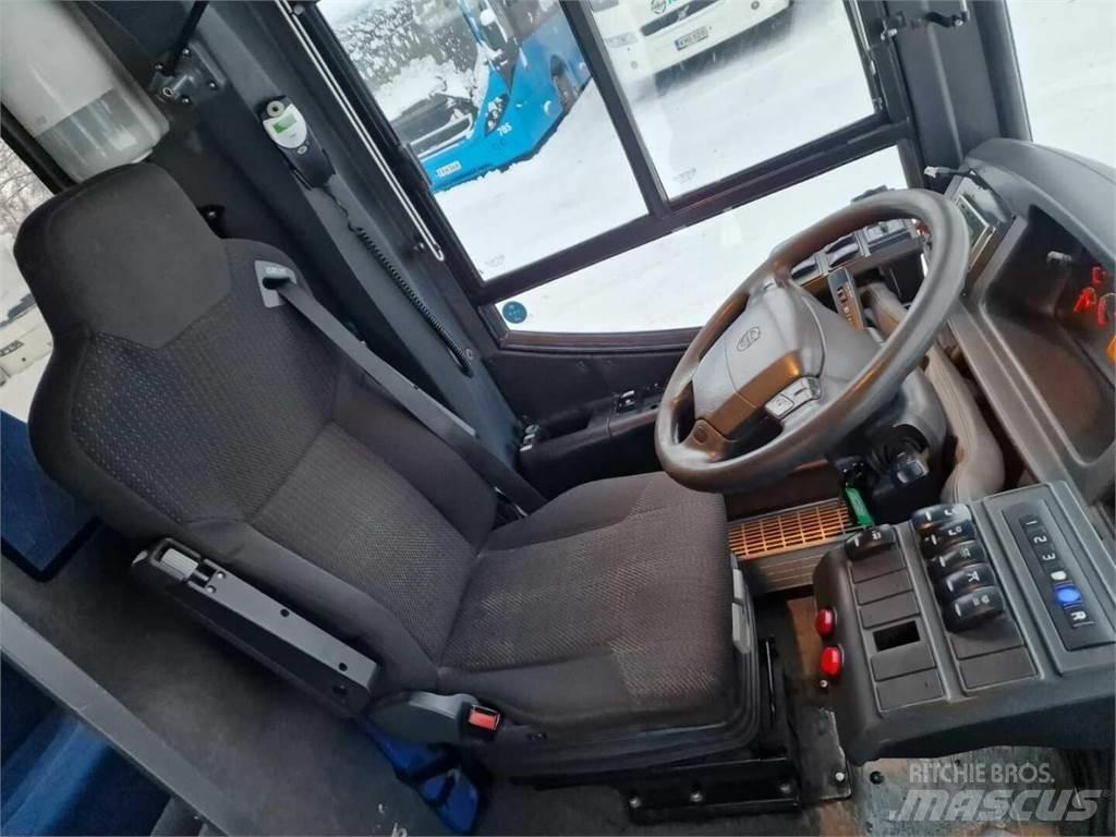 Volvo 8700 B7R 公路客运汽车
