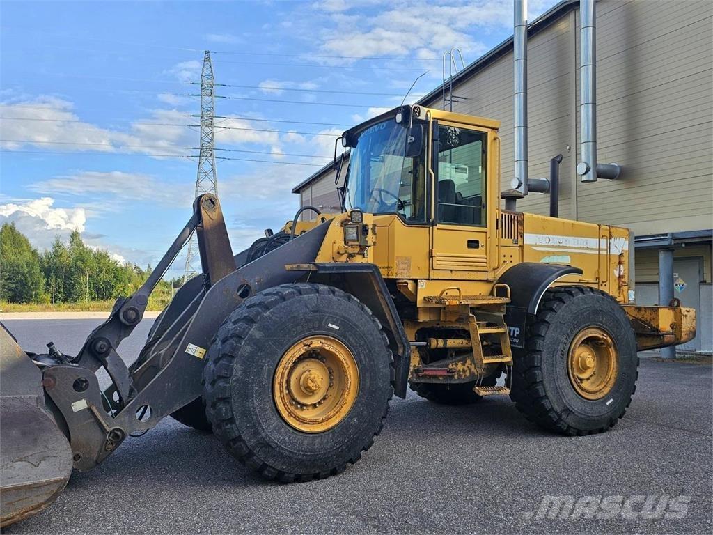 Volvo BM L120C 轮式装载机