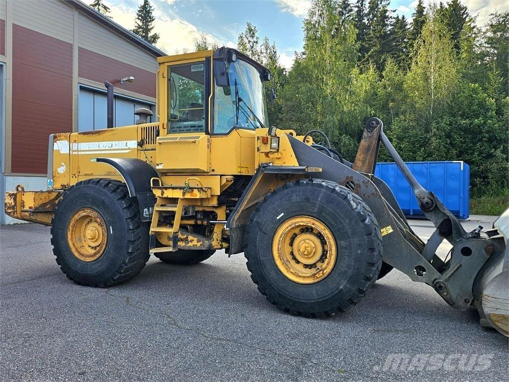 Volvo BM L120C 轮式装载机