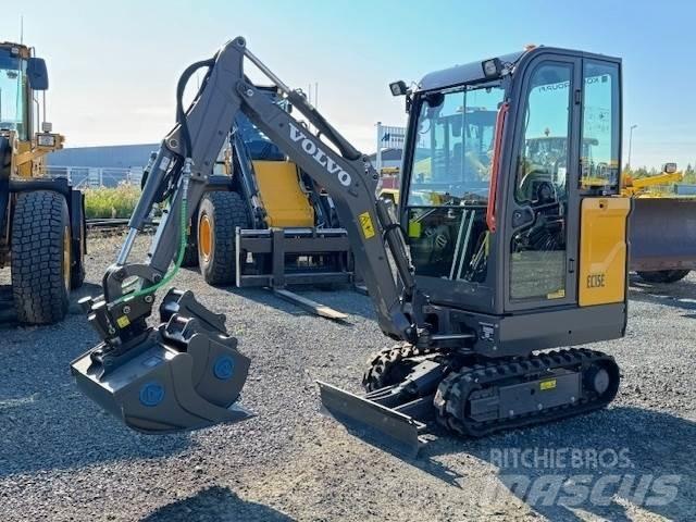 Volvo EC15E 小型挖掘机