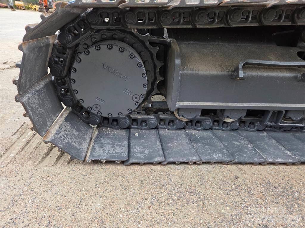 Volvo EC210CL 履带挖掘机