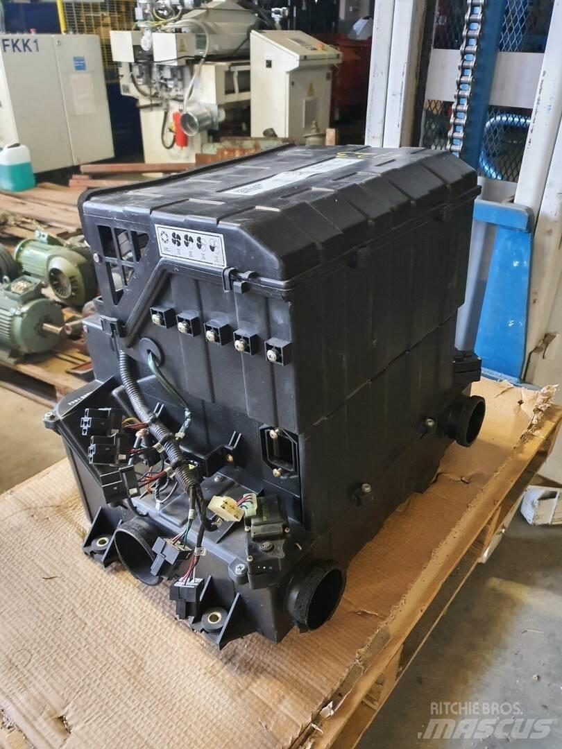 Volvo EC250D 其他组件