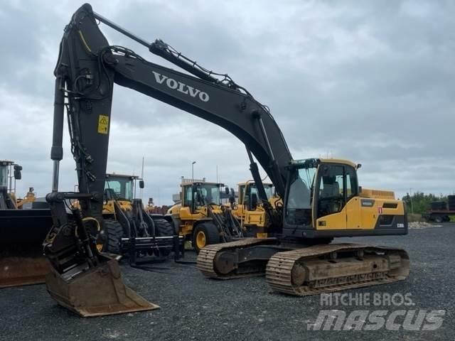 Volvo EC300DL 履带挖掘机