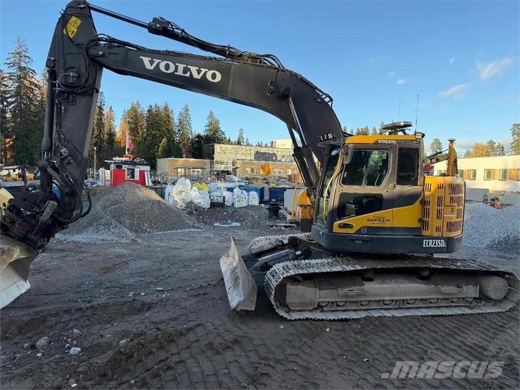 Volvo ECR235DL 履带挖掘机