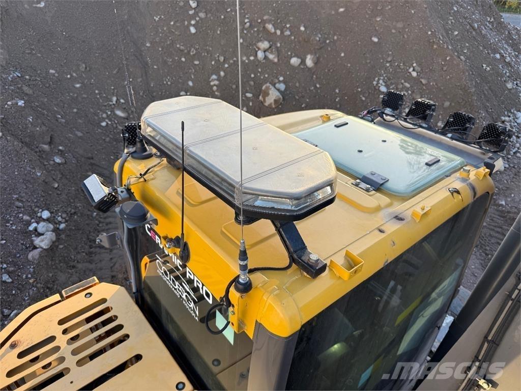 Volvo ECR235DL 履带挖掘机