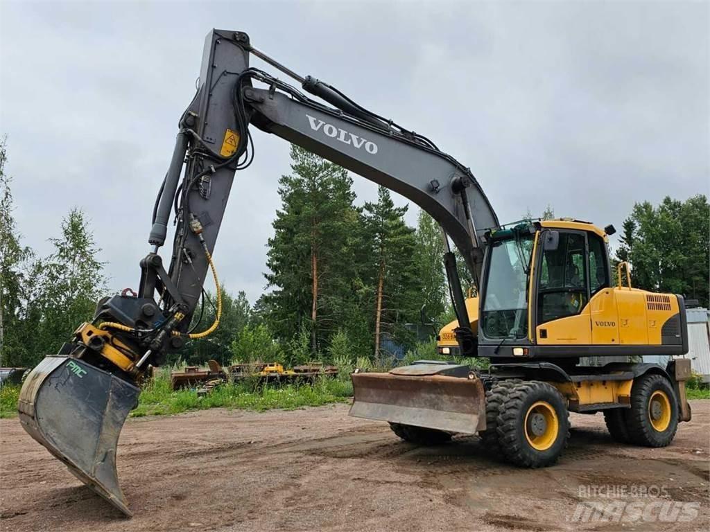 Volvo EW 180 C 轮式挖掘机