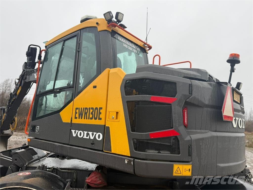 Volvo EWR 130 E 轮式挖掘机