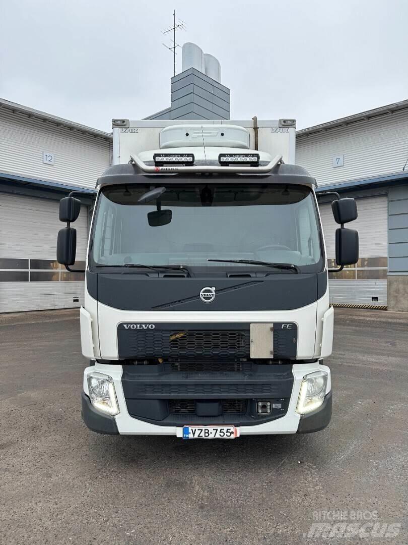 Volvo FE320 4x2 厢式货车