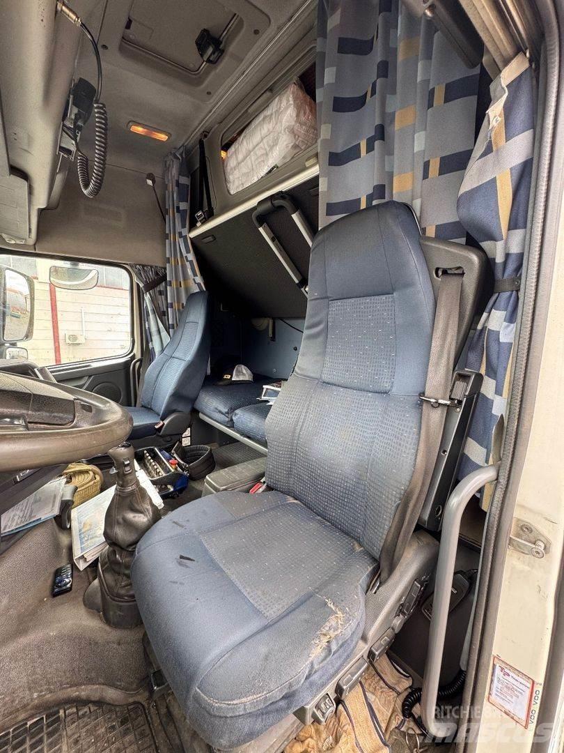 Volvo FH13 起重车
