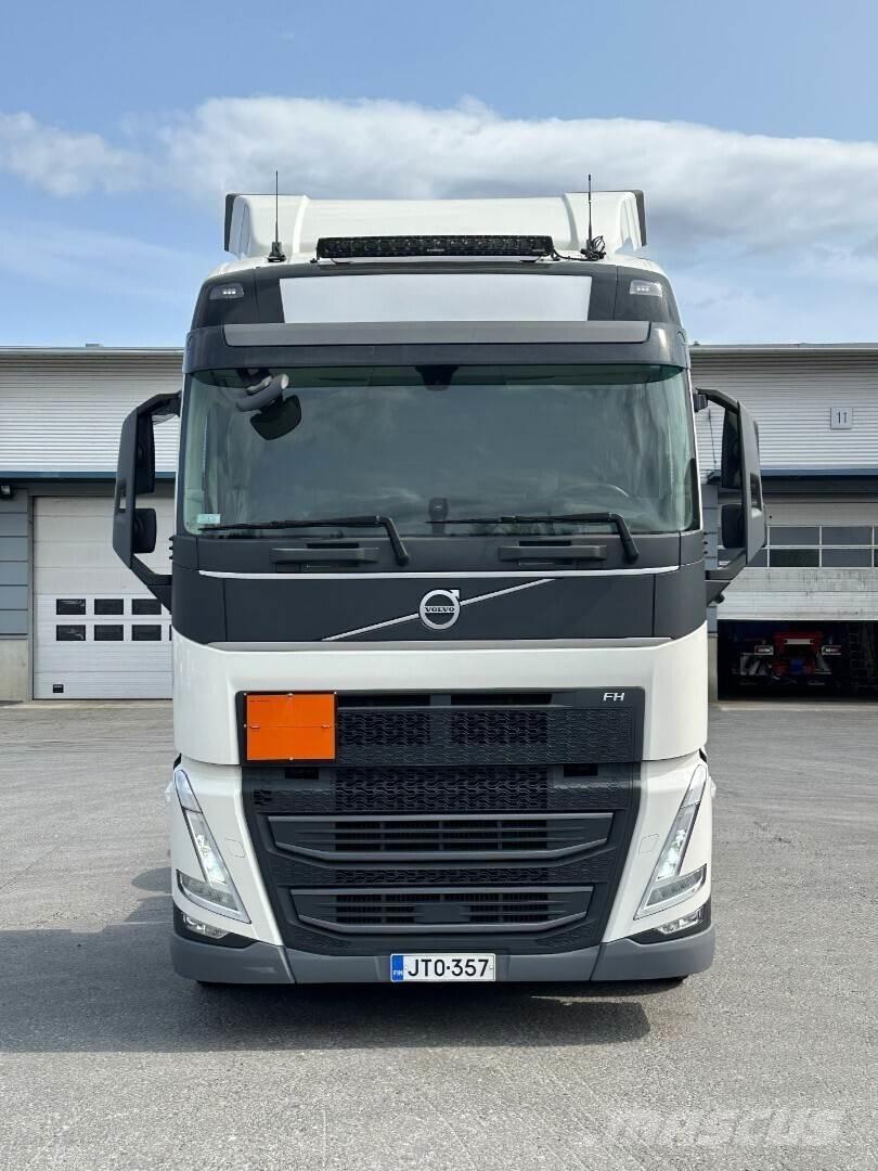 Volvo FH500TC 6x4 牵引车