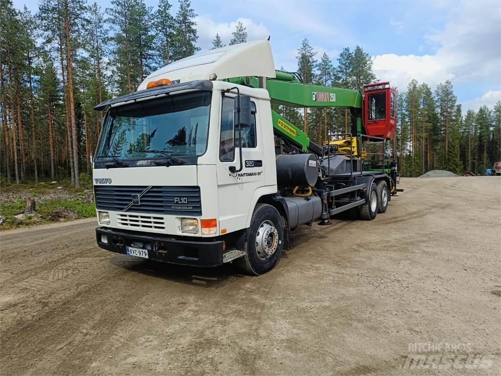 Volvo FL10 起重车