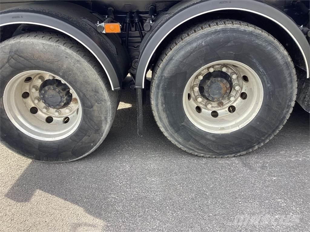Volvo FMX 540 自卸式货车