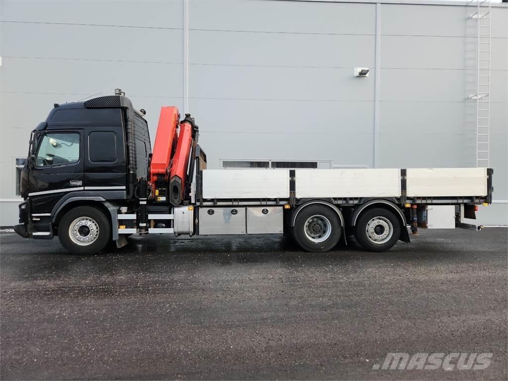 Volvo FMX 6x2 起重车