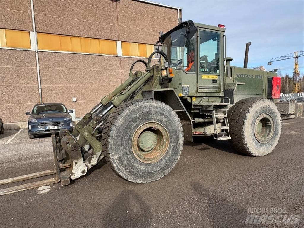 Volvo L 120 B 轮式装载机