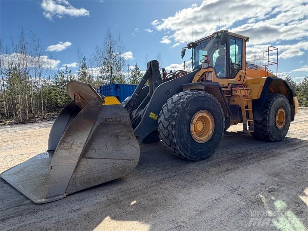 Volvo L 220 H 轮式装载机