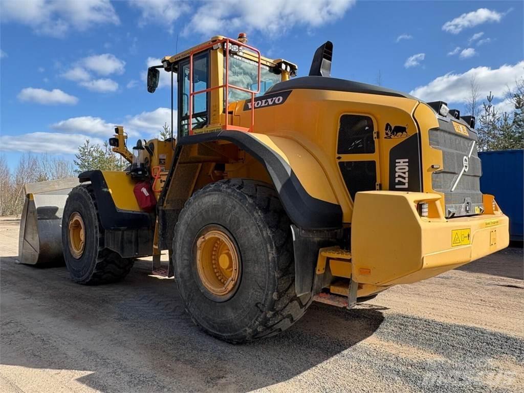 Volvo L 220 H 轮式装载机