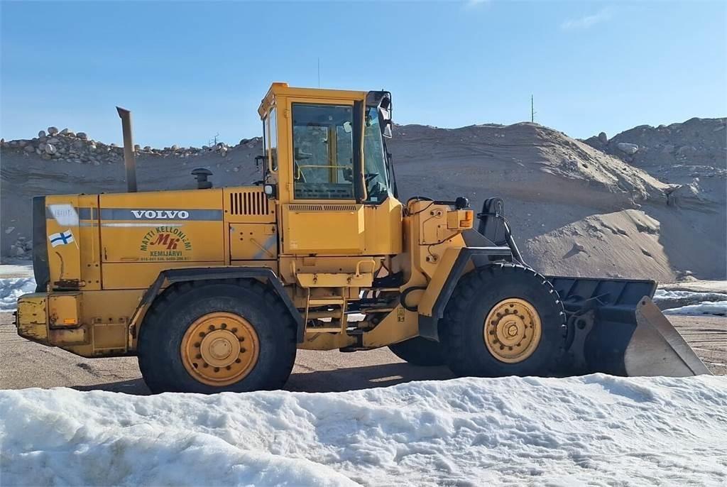Volvo L 90 C 轮式装载机