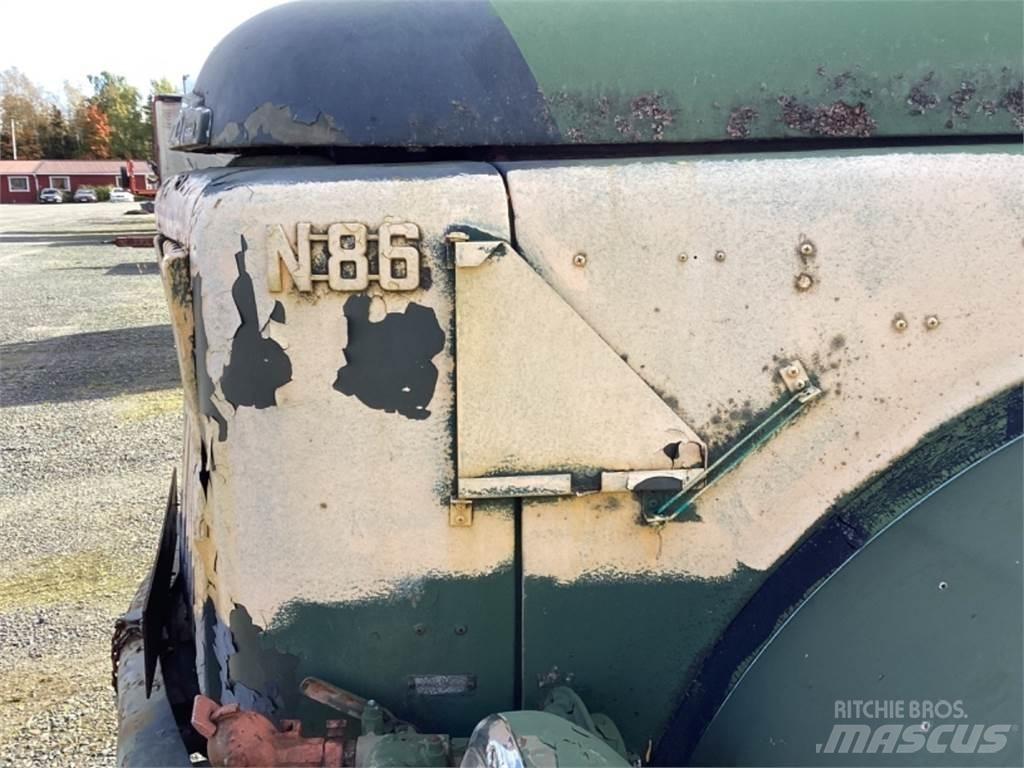 Volvo N 86 平板栏板货车