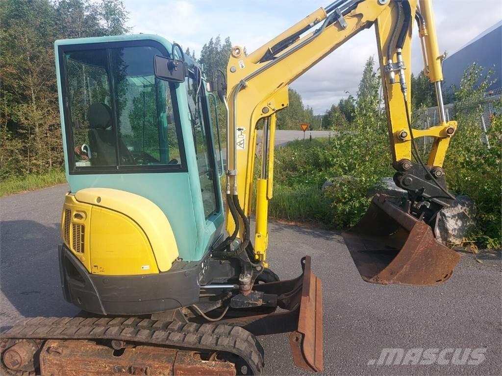 Yanmar Vio25 小型挖掘机