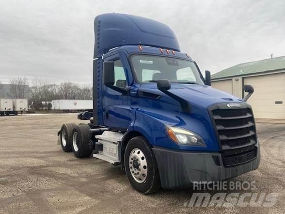 Freightliner CASCADIA 116 牵引车