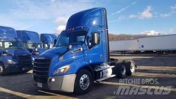 Freightliner CASCADIA 116 牵引车