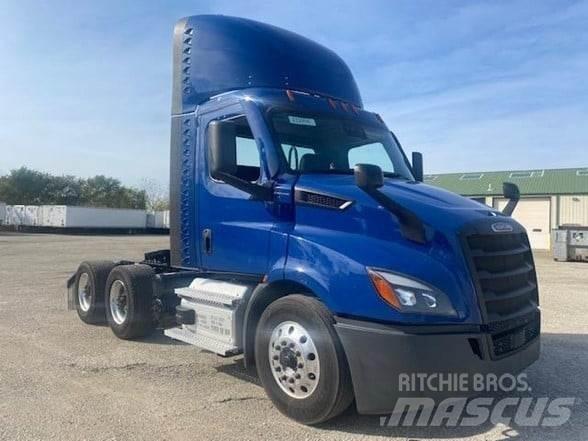 Freightliner CASCADIA 116 牵引车