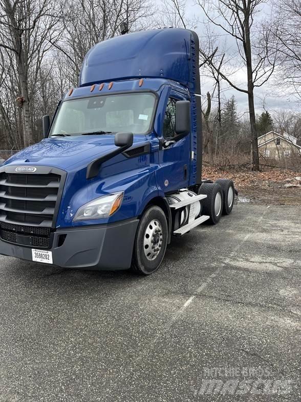 Freightliner CASCADIA 116 牵引车