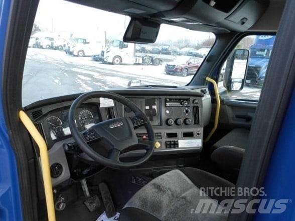 Freightliner CASCADIA 116 牵引车