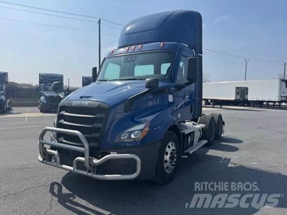 Freightliner CASCADIA 116 牵引车