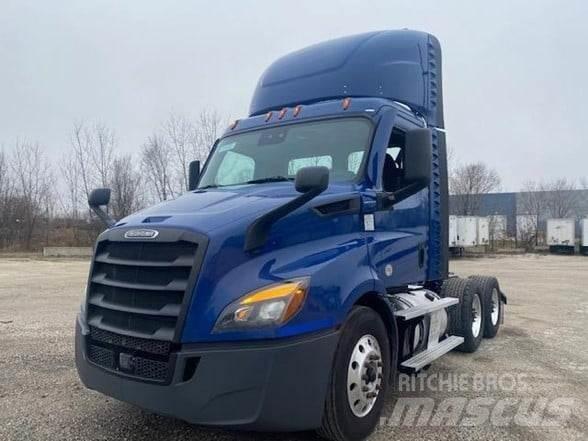 Freightliner CASCADIA 116 牵引车