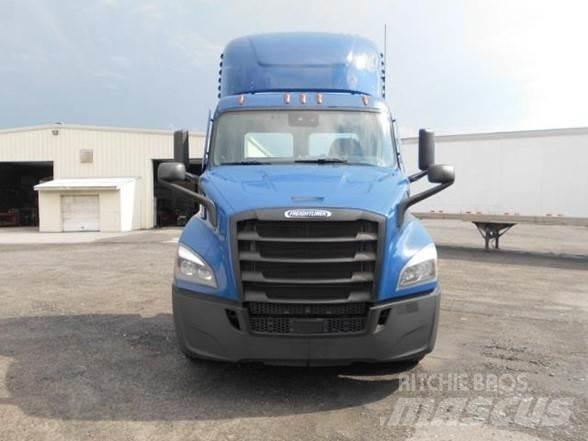 Freightliner CASCADIA 116 牵引车