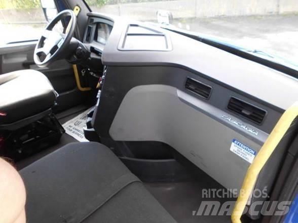 Freightliner CASCADIA 116 牵引车