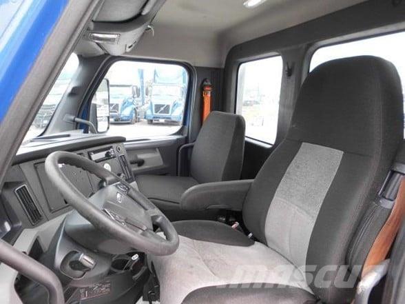 Freightliner CASCADIA 116 牵引车