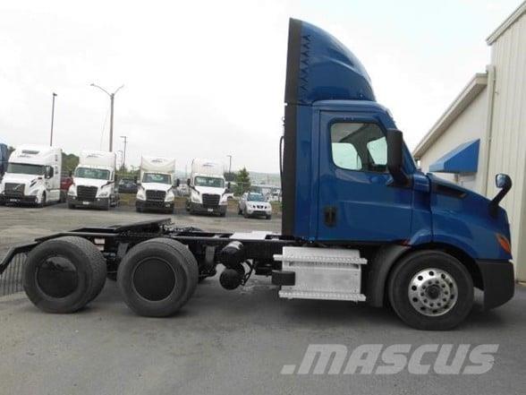 Freightliner CASCADIA 116 牵引车