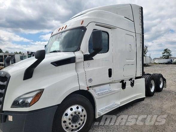 Freightliner CASCADIA 116 牵引车