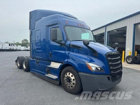 Freightliner CASCADIA 116 牵引车