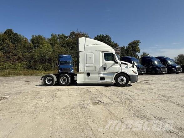 Freightliner CASCADIA 116 牵引车