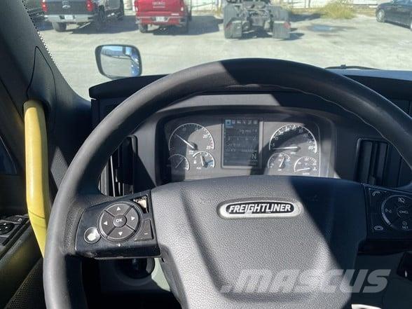 Freightliner CASCADIA 116 牵引车