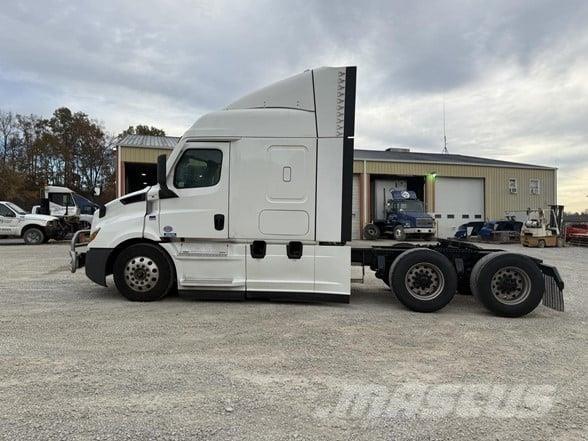 Freightliner CASCADIA 116 牵引车